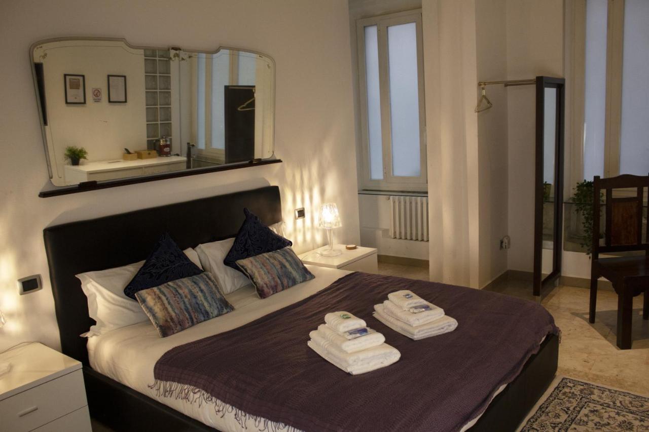 Bed and Breakfast Naviglio81 Мілан Екстер'єр фото
